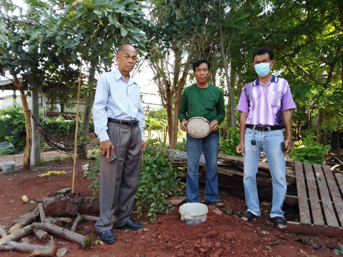 องค์การบริหารส่วนตำบลเมืองนาท อำเภอขามสะแกแสง จังหวัดนครราชสีมา ได้ดำเนินการขับเคลื่อนแผนปฏิบัติการกลยุทธแนวใหม่ RE-x-ray โครงการถังขยะเปียกลดโลกร้อนเพื่อบรรลุเป้าหมายการปล่อยก๊าซเรือนกระจก ประจำปีงบประมาณ 2569