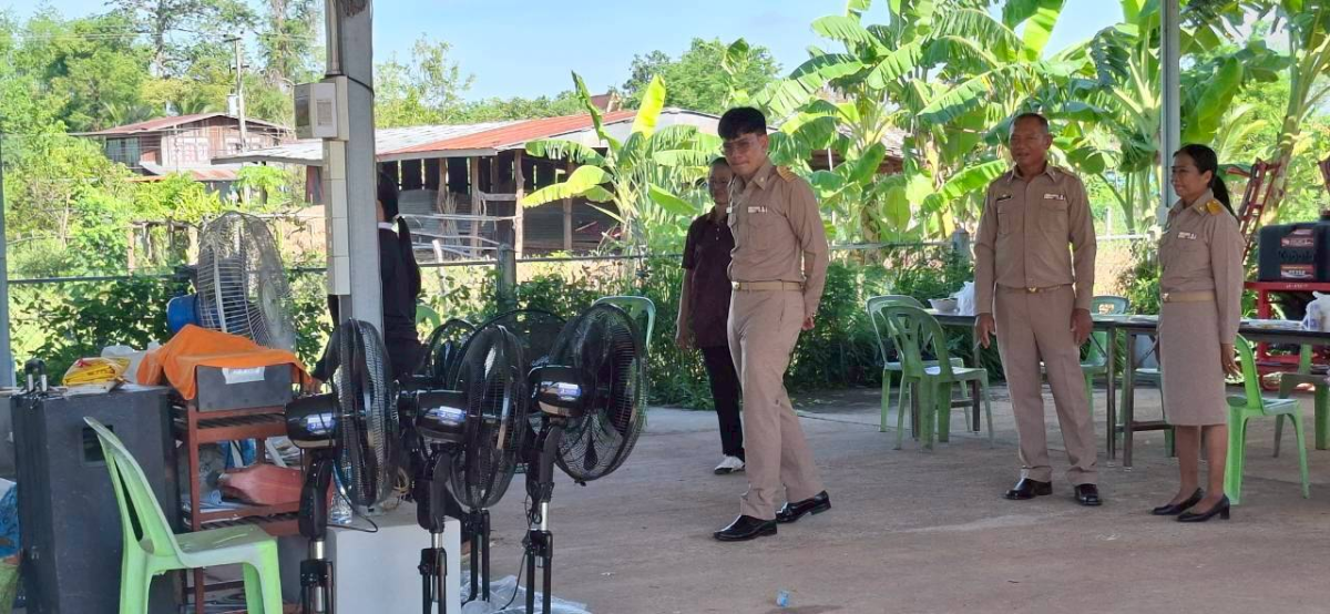 คณะผู้บริหารตรวจเยี่ยมธนาคารขยะชุมชนตำบลเมืองนาท